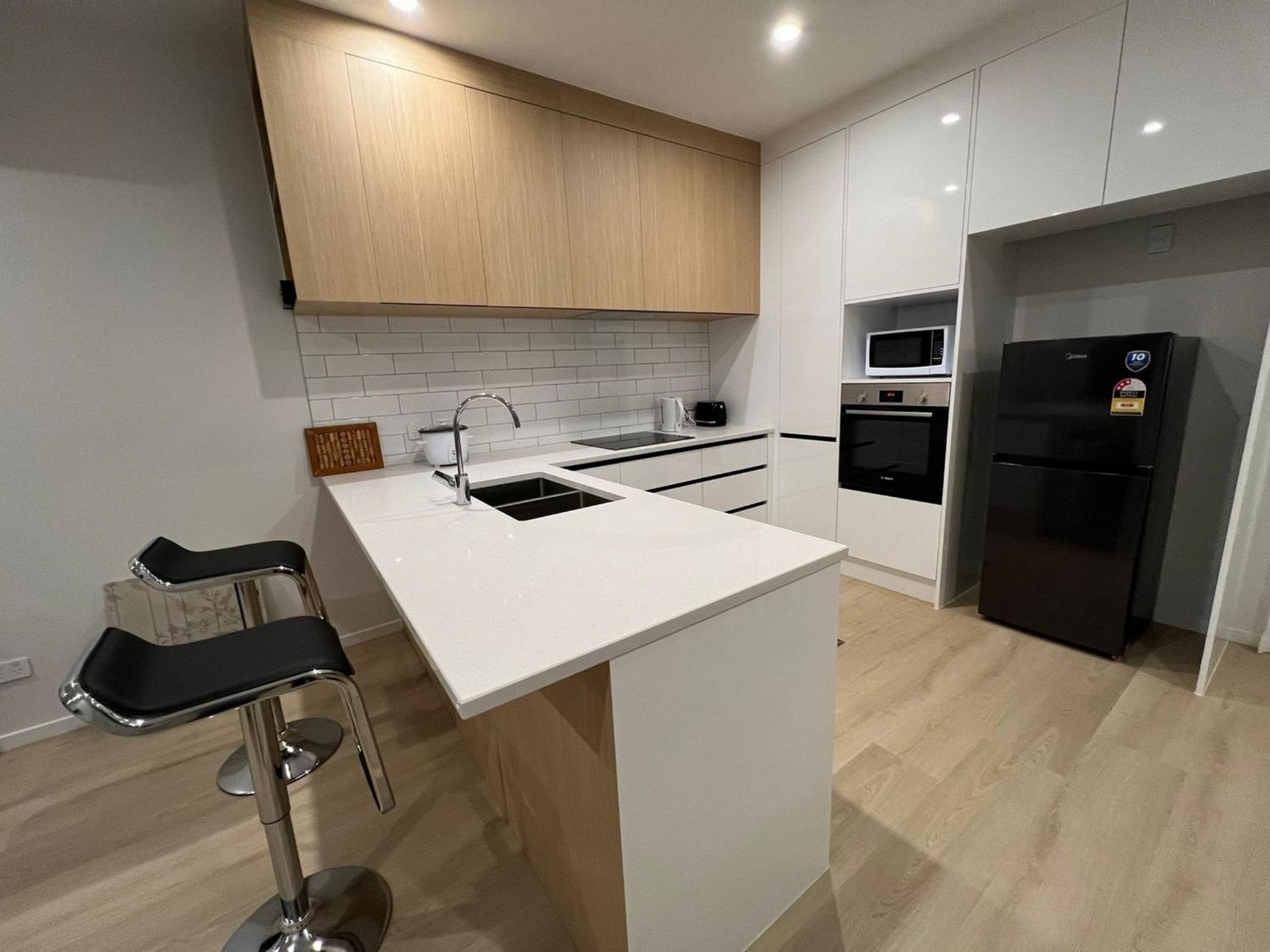 Central Modern 3-Bedroom,3- Bathroom House With Patio And Carpark- Lower Hutt City Centre Esterno foto